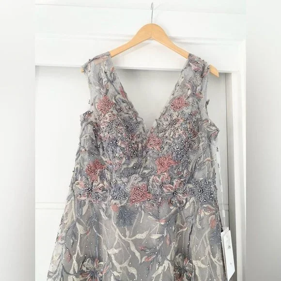 NWT MAC DUGGAL EMBROIDERED ILLUSION CAP SLEEVE A LINE GOWN SILVER 20263 - Picture 5 of 8